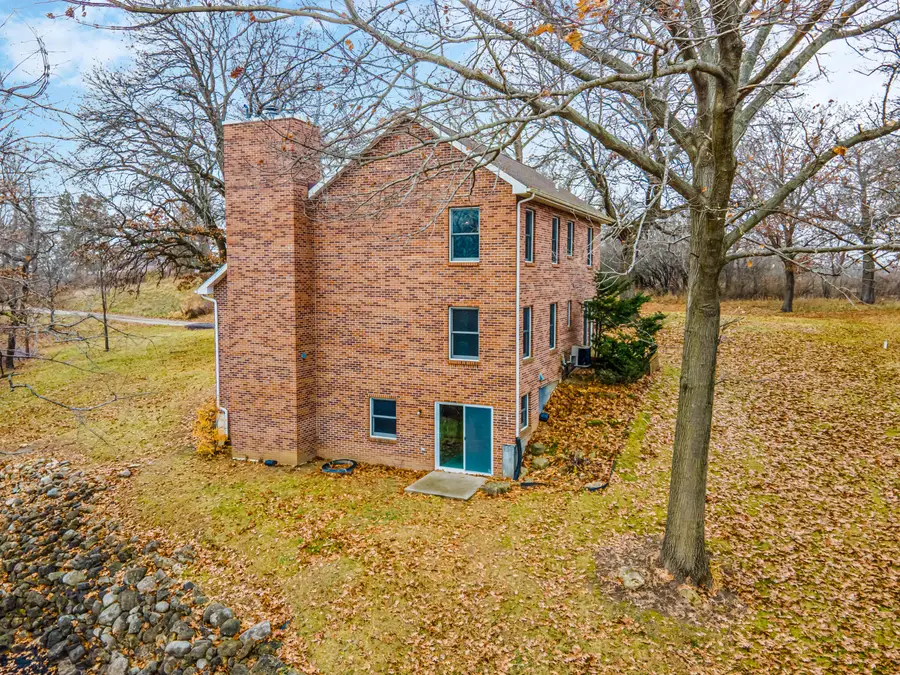 W9658 Stader Rd, Whitewater, WI 53190 - Image #2