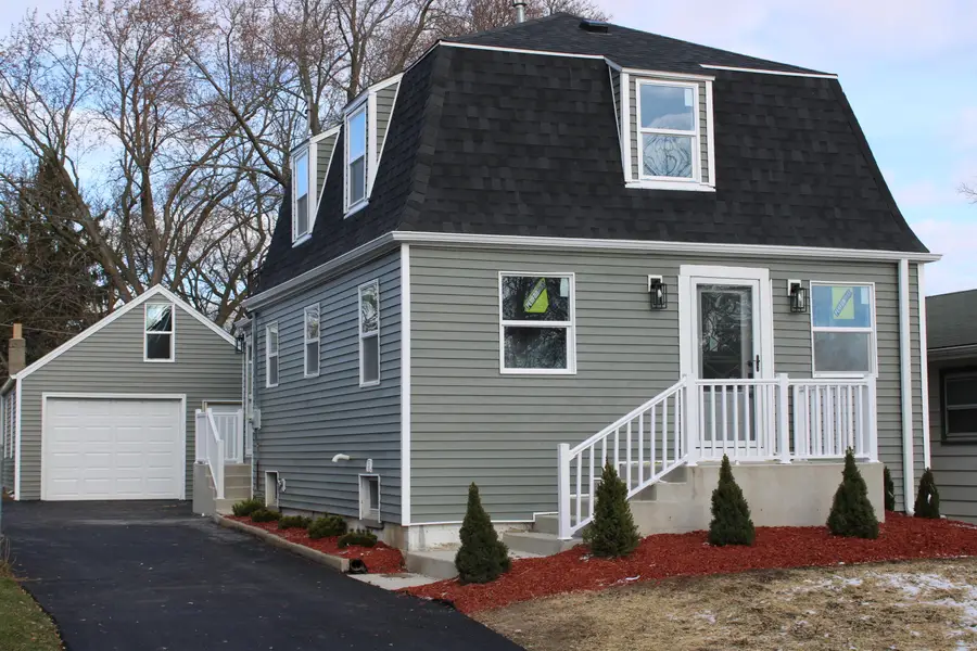 12744 W Peck Pl, Butler, WI 53007 - Image #2