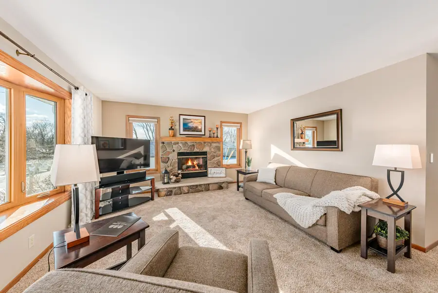 W235N6491 Outer Circle Dr, Sussex, WI 53089 - Image #3