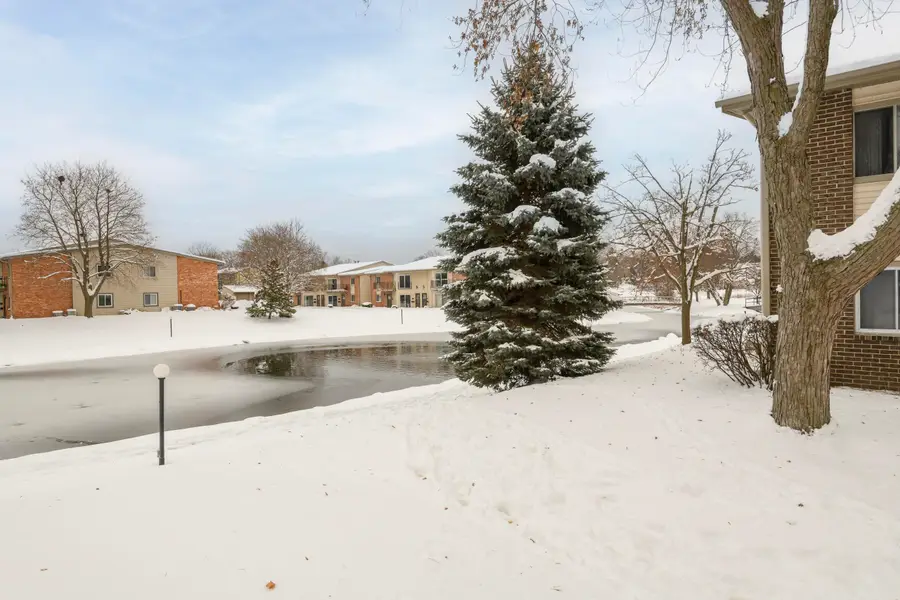 W169N11452 Biscayne Dr, Germantown, WI 53022 - Image #2
