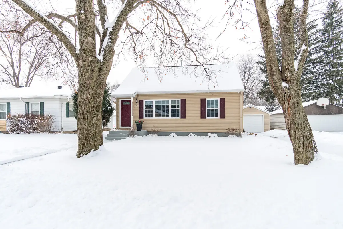 1714 30th St S, La Crosse, WI 54601 - Image #1
