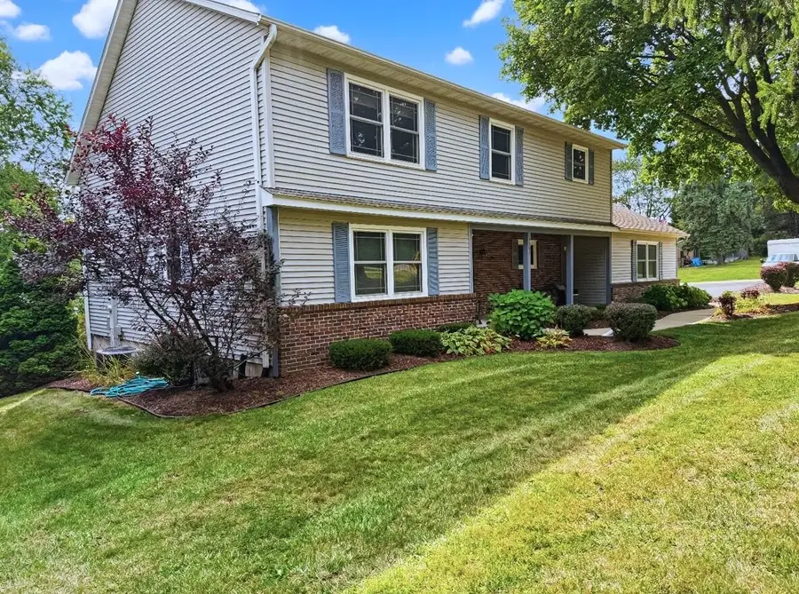 3655 99th St, Pleasant Prairie, WI 53158 - Image #2