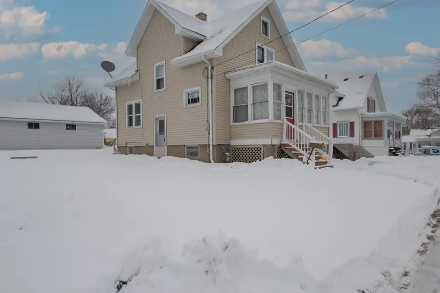 511 W Cady St, Watertown, WI 53094 - Image #2