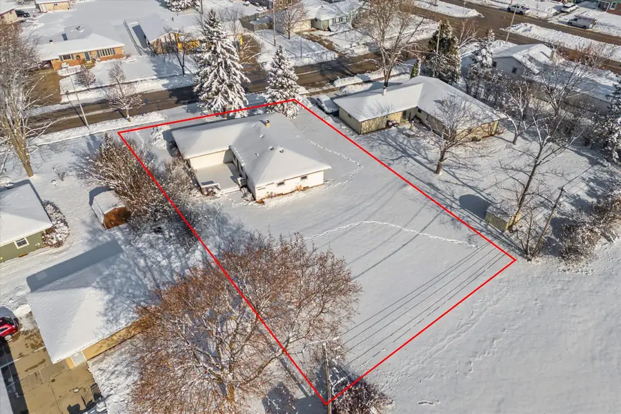 121 W Bridge St, Grafton, WI 53024 - Image #3