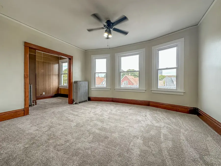 1221 S 72nd St, West Allis, WI 53214 - Image #3