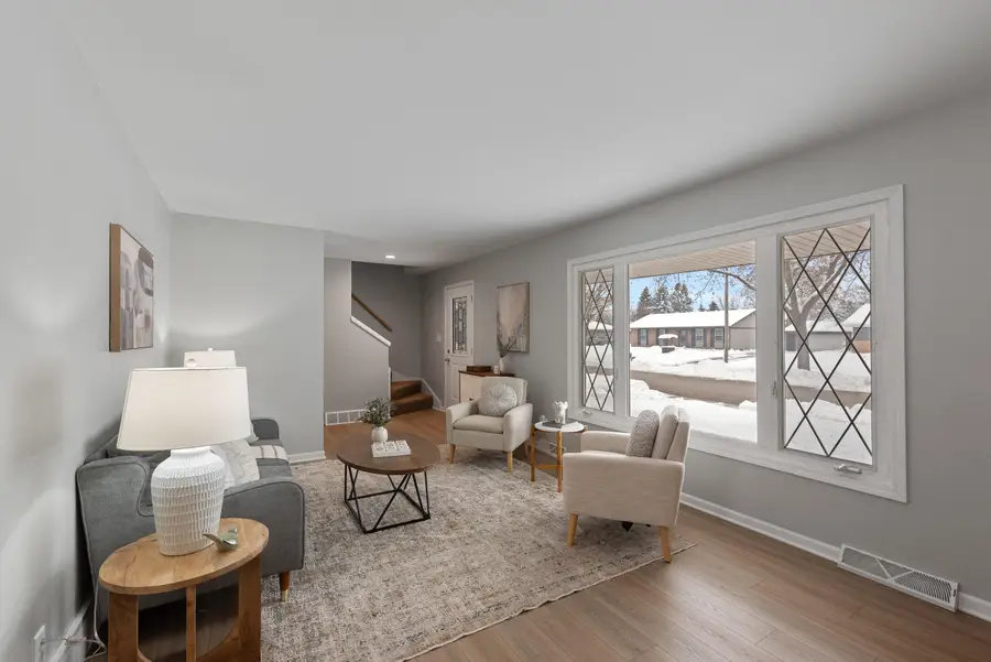 157 S Regis Rd, Saukville, WI 53080 - Image #3