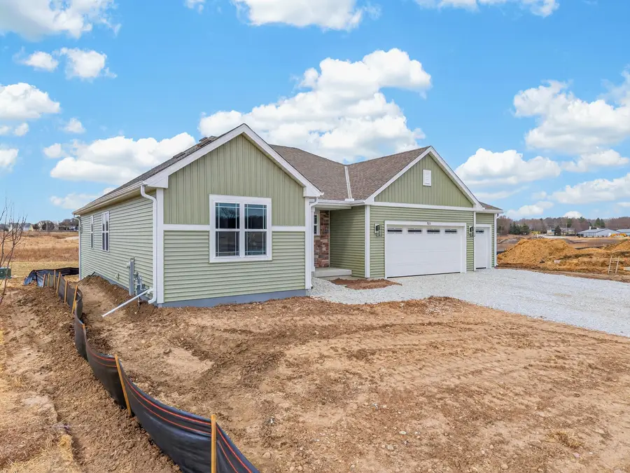 925 Cardinal Ln, Mukwonago, WI 53149 - #3