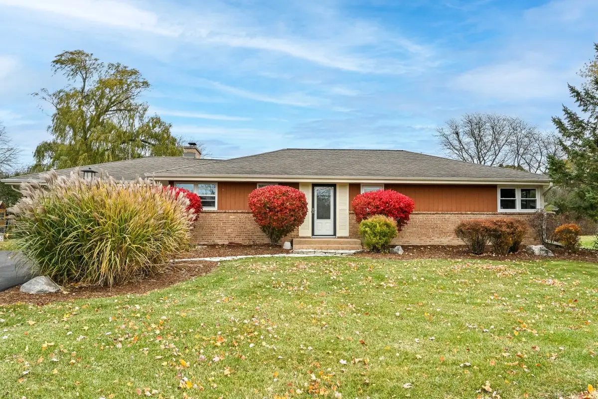 9032 N Regent Rd, Bayside, WI 53217 - Image #1