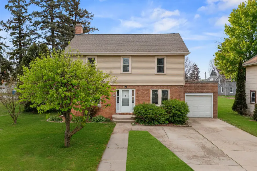 125 Cherry St, Campbellsport, WI 53010 - Image #2