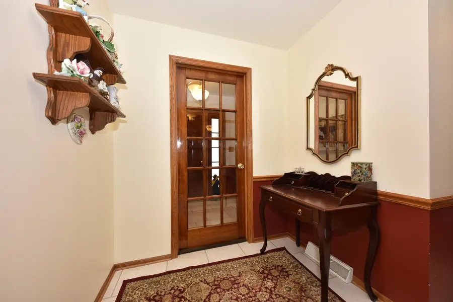 W234N6889 Salem Dr, Sussex, WI 53089 - Image #3