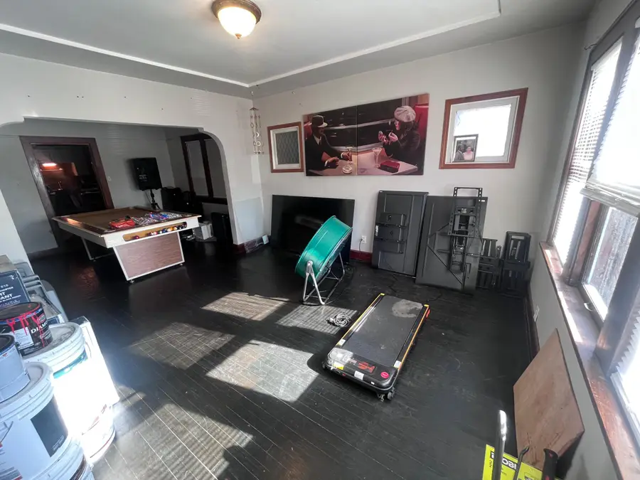 4110 W Fairmount Ave, Milwaukee, WI 53209 - Image #3