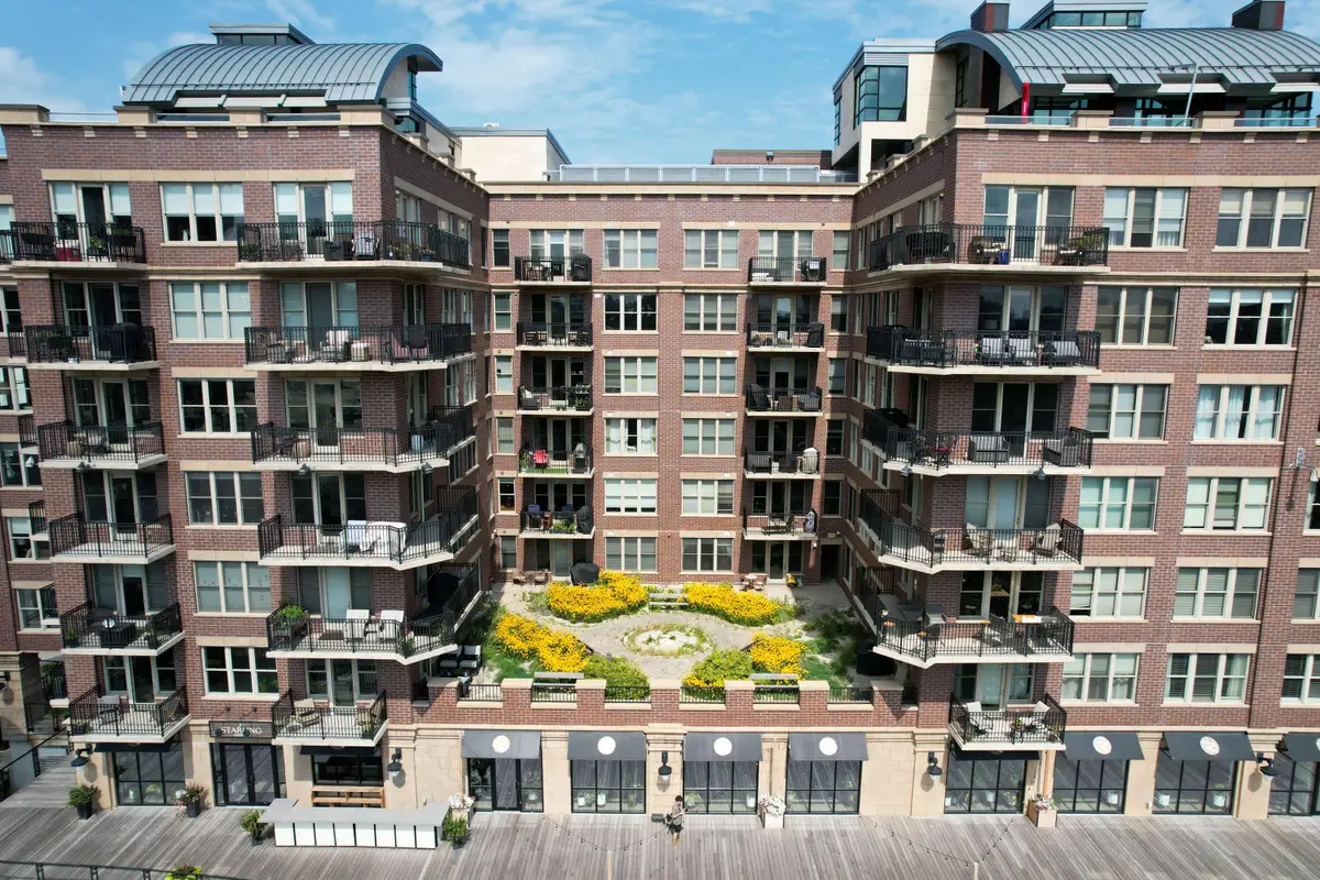 102 N Water St, Milwaukee, WI 53202 - Image #1