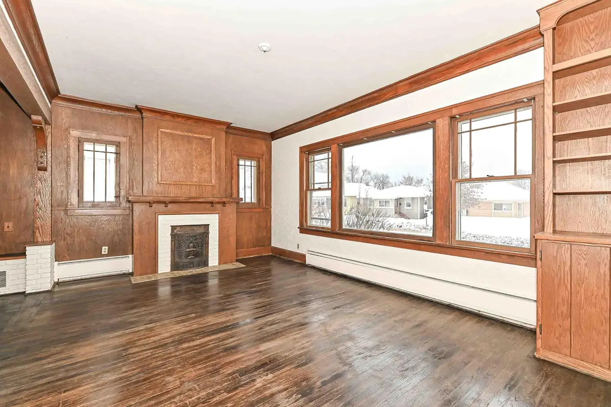 1516 Monroe Ave, Racine, WI 53405 - Image #1