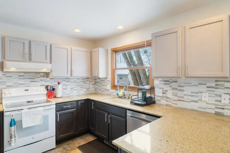 413 Beth Cir, Plymouth, WI 53073 - Image #2