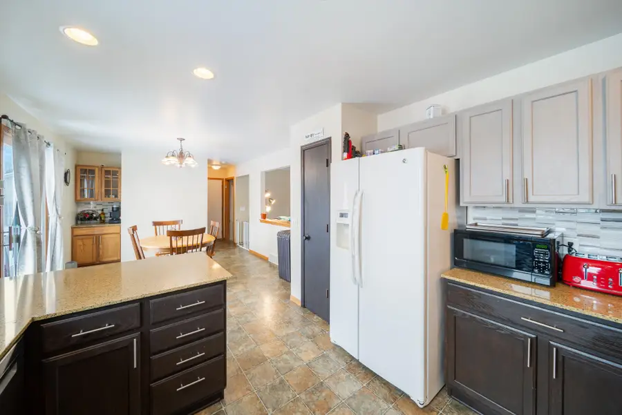 413 Beth Cir, Plymouth, WI 53073 - Image #3