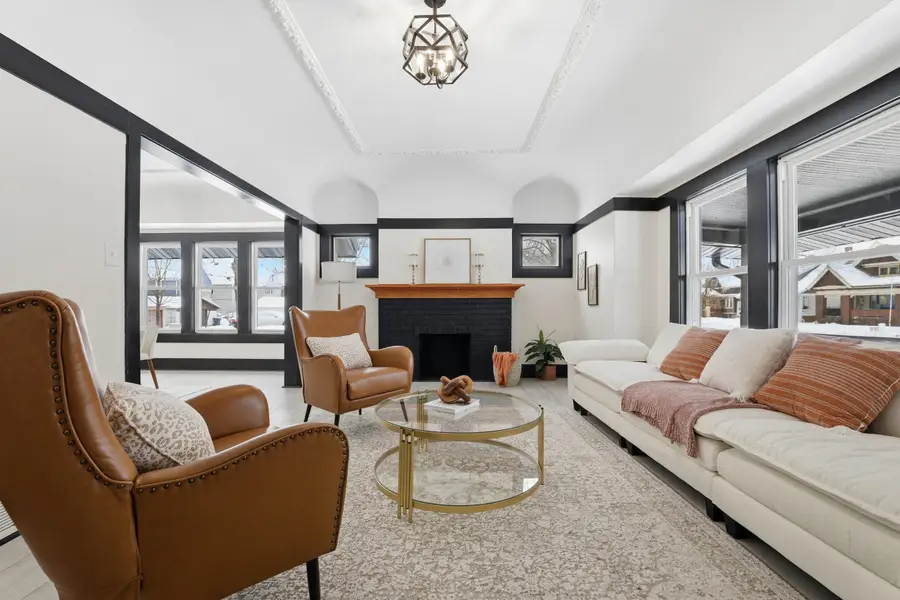 2804 N 38th St, Milwaukee, WI 53210 - Image #2