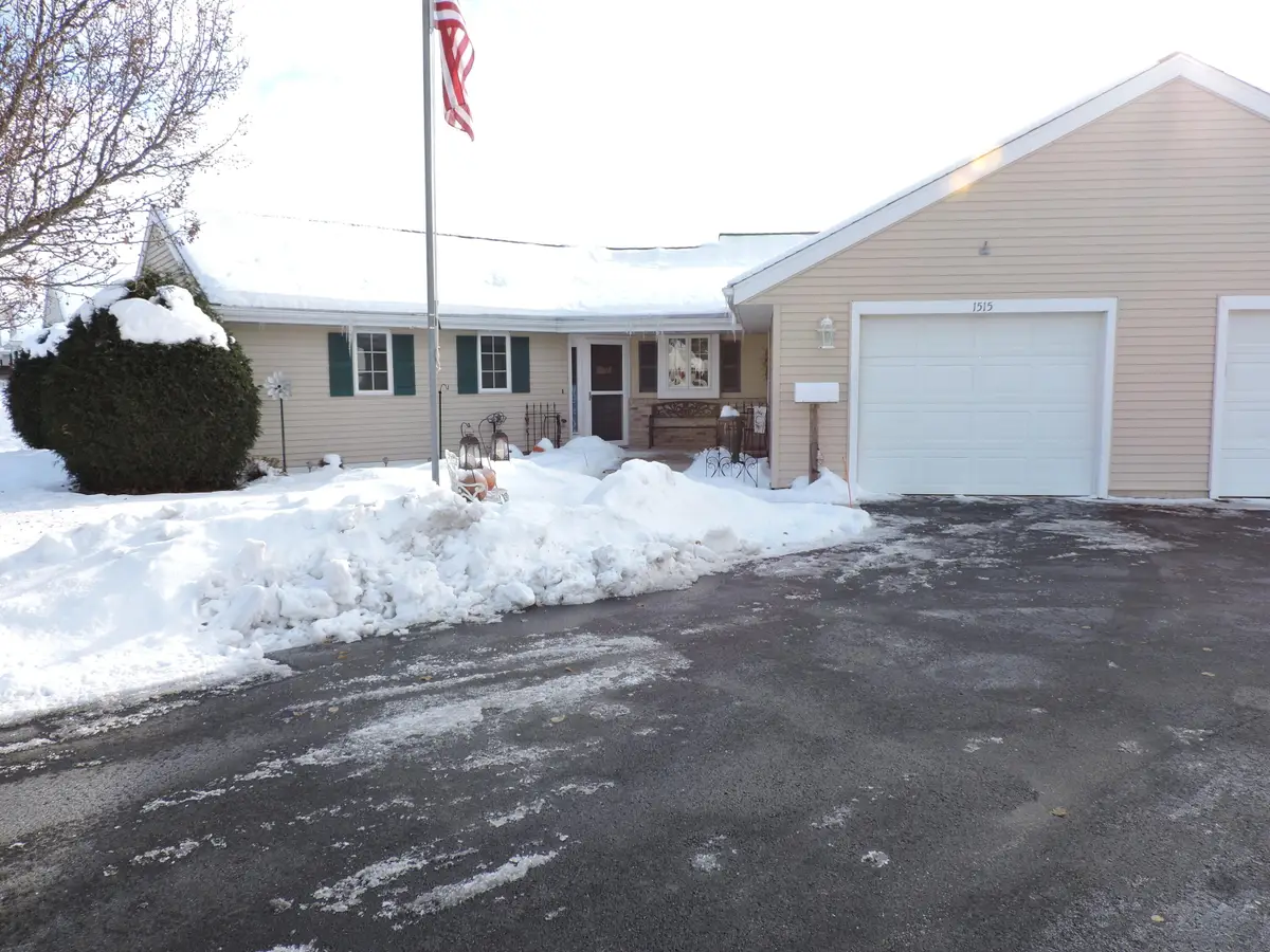 1515 Raveen St, Fort Atkinson, WI 53538 - Image #1