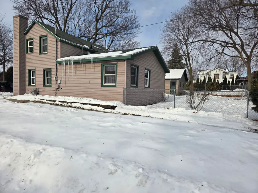 123 S Broad St, Elkhorn, WI 53121 - Image #3
