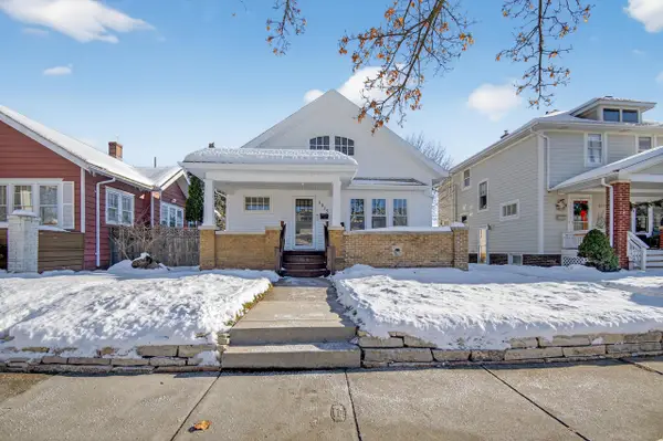 1315 Arthur Ave, Racine, WI 53405