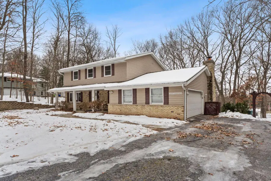 N77W22266 Wooded Hills Dr, Lisbon, WI 53089 - Image #3