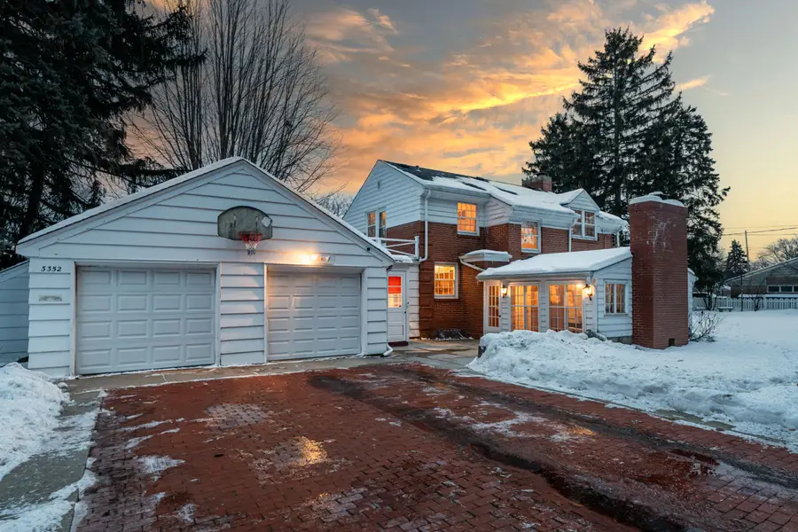 3352 N Elmwood Dr, Elmwood Park, WI 53405 - Image #3