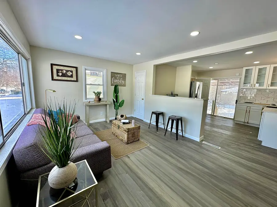 8133 W Glen Ave, Milwaukee, WI 53218 - Image #3