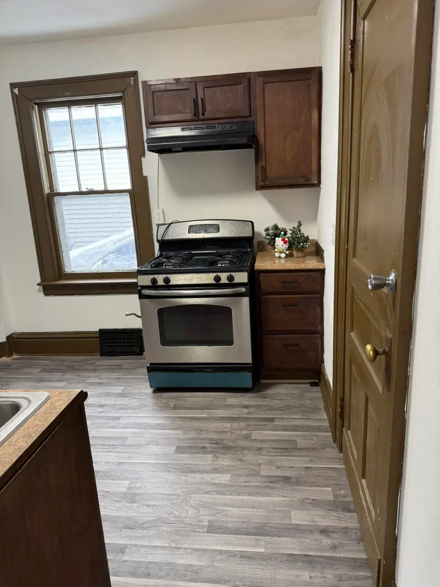 945 Villa St, Racine, WI 53403 - Image #3