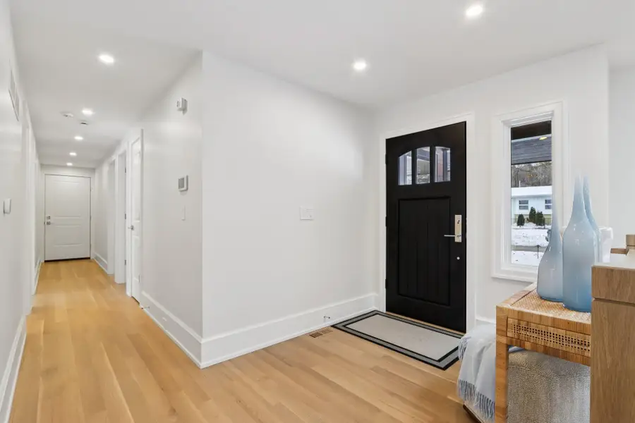 1600 Evergreen Ln, Lake Geneva, WI 53147 - Image #3