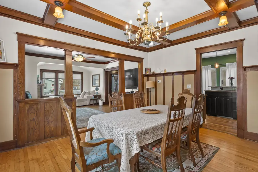 1617 Madison St, Manitowoc, WI 54220 - Image #2