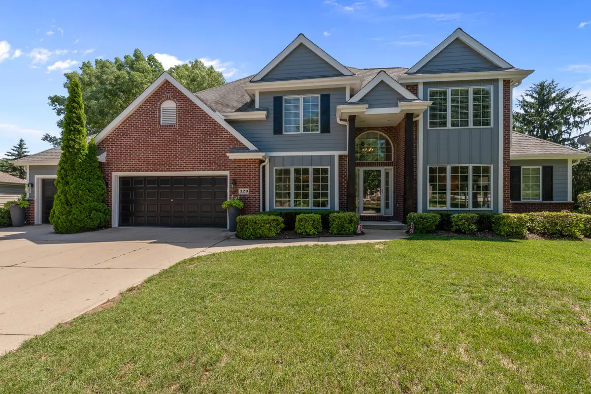 329 W Bridge St, Grafton, WI 53024 - Image #1