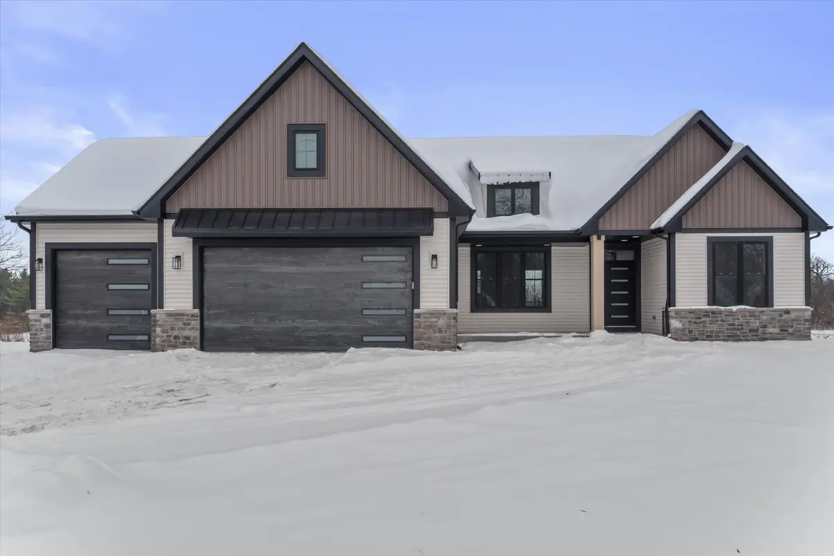 9193 12th St, Somers, WI 53144 - Image #1