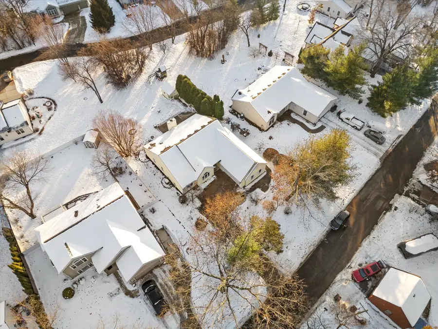 W2195 Wilmers Grove Rd, East Troy, WI 53120 - Image #2