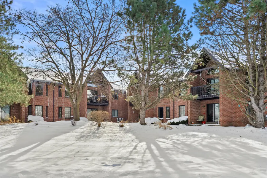 N58W23833 Hastings Ct, Sussex, WI 53089 - Image #2