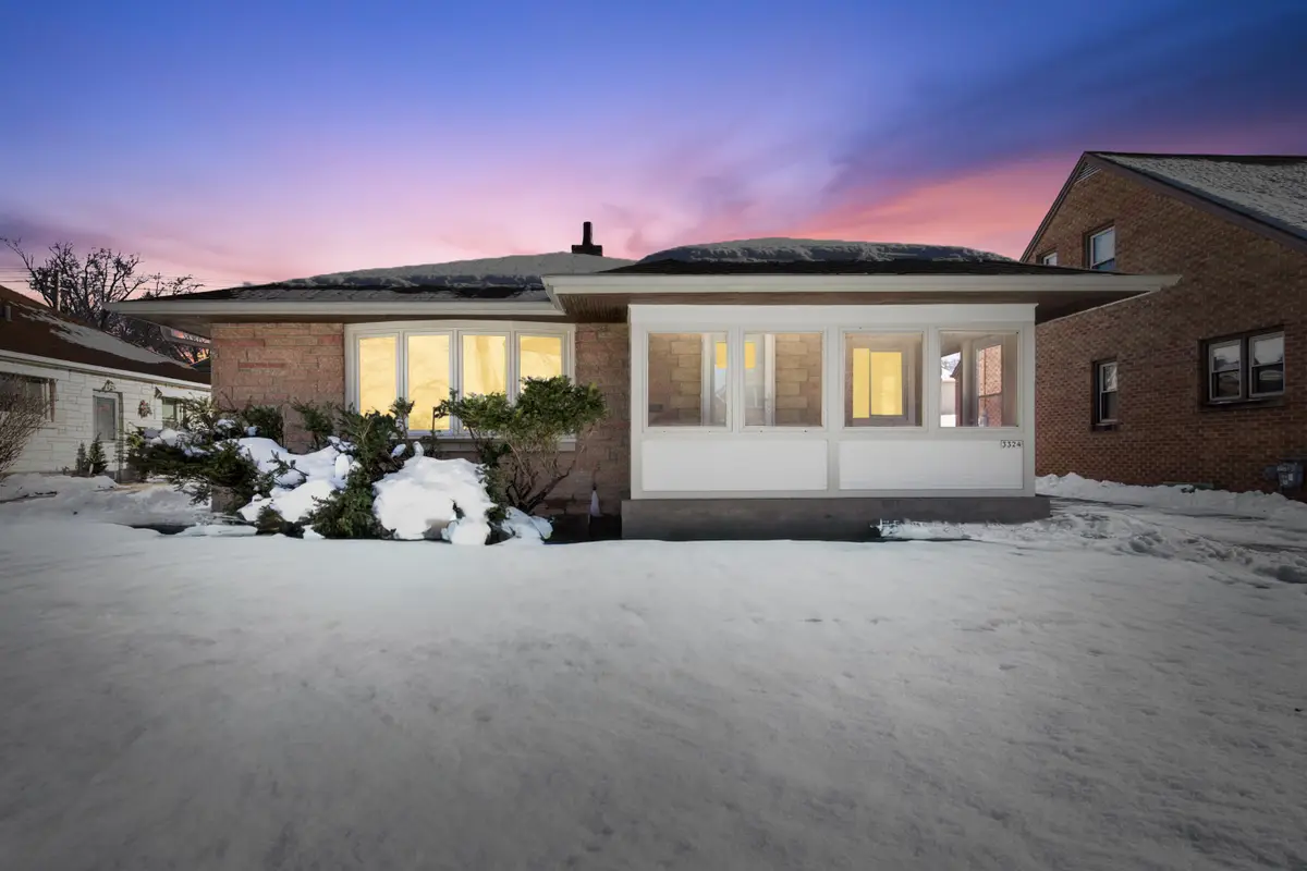 3324 N 94th St, Milwaukee, WI 53222 - Image #1