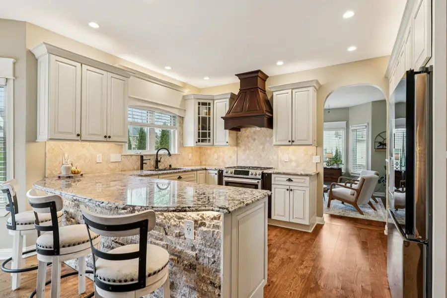 8055 S 85th St, Franklin, WI 53132 - Image #2