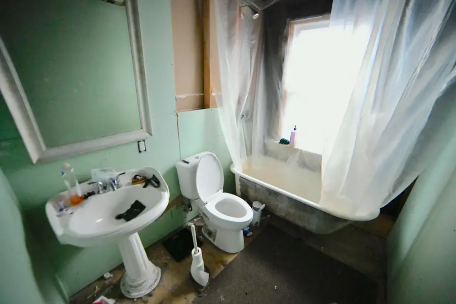 1122 W Wright St, Milwaukee, WI 53206 - Image #3