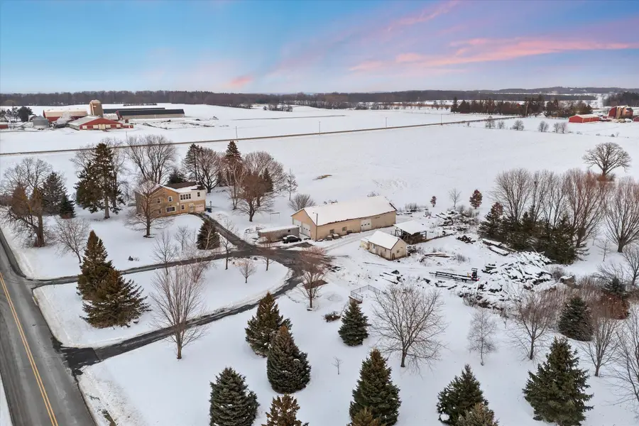 5258 Maple Rd, Trenton, WI 53095 - Image #2