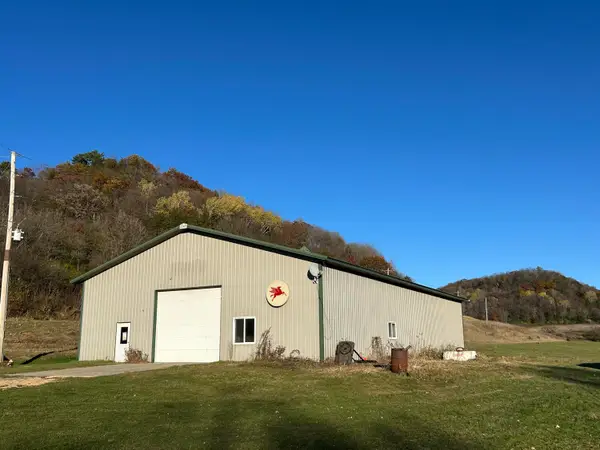 26766 County Highway Dd, Rockbridge, WI 53581