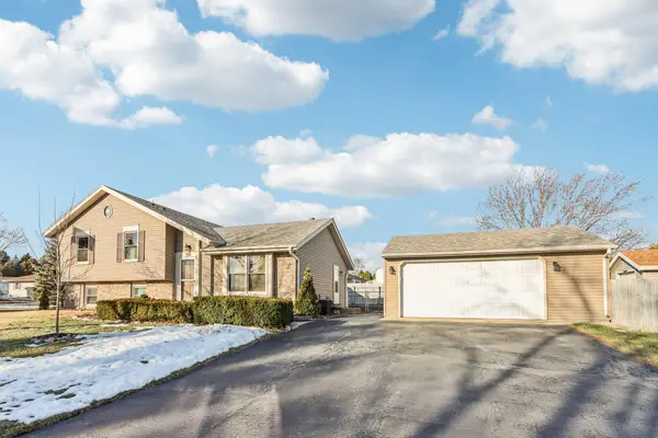 730 E Mackinac Ave, Oak Creek, WI 53154