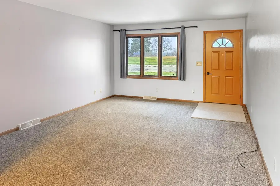 4129 County Road Y, Sheboygan, WI 53083 - Image #2