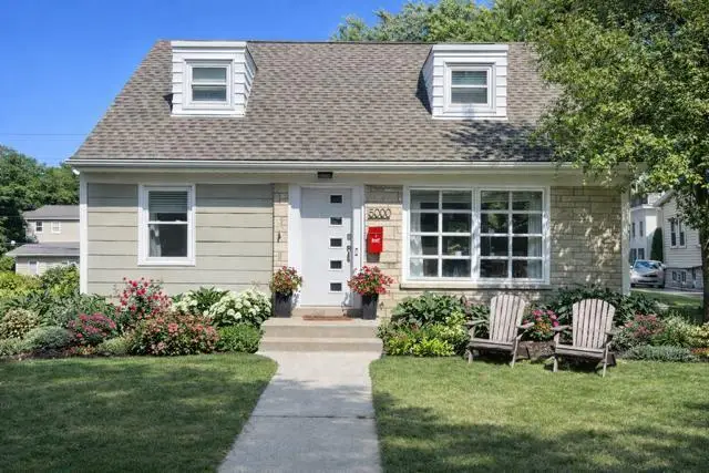 5000 N Shoreland Ave, Whitefish Bay, WI 53217 - Image #1