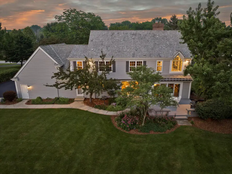 11019 N Wyngate Trce, Mequon, WI 53092 - Image #2