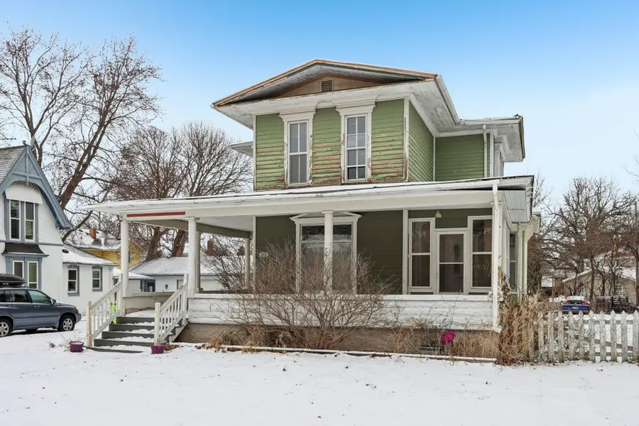 711 E Walworth Ave, Delavan, WI 53115 - Image #3