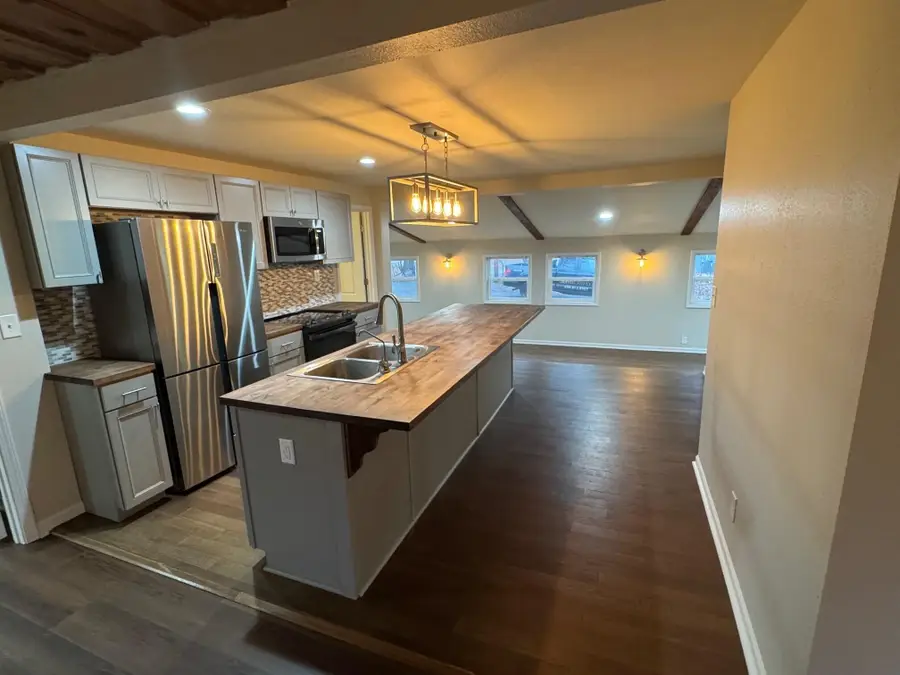 1123 River Dr, Lyons Town, WI 53105 - Image #2