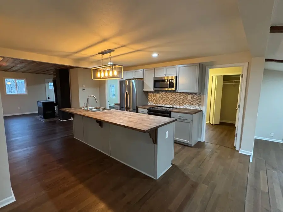 1123 River Dr, Lyons Town, WI 53105 - Image #3