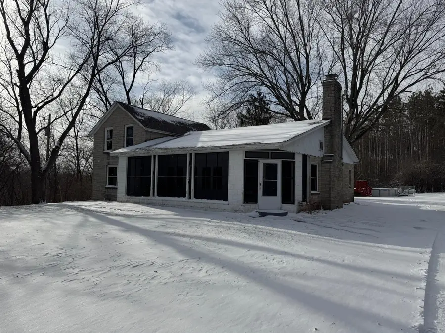 8899 N Stringer Bridge Rd, East Troy, WI 53120 - Image #2