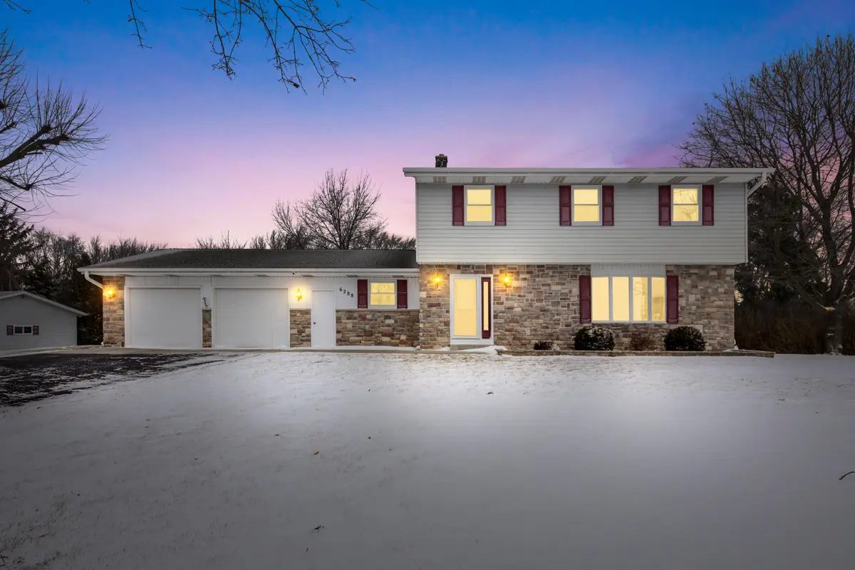 6288 County Rd S Rd, Addison, WI 53027 - Image #1