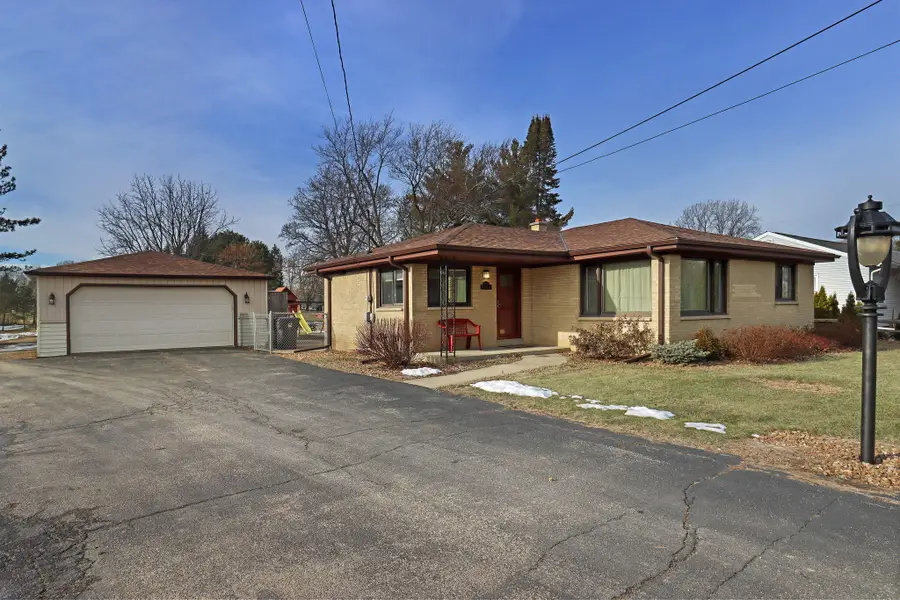 200 S Stuart Rd, Mount Pleasant, WI 53406 - Image #2