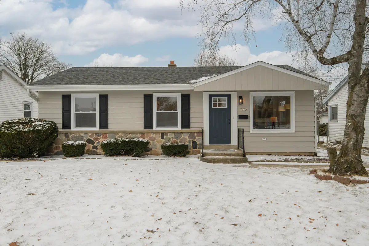 8930 W Lawrence Ave, Milwaukee, WI 53225 - Image #1