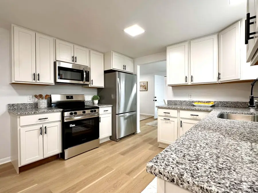 2205 24th Ave, Kenosha, WI 53140 - Image #2